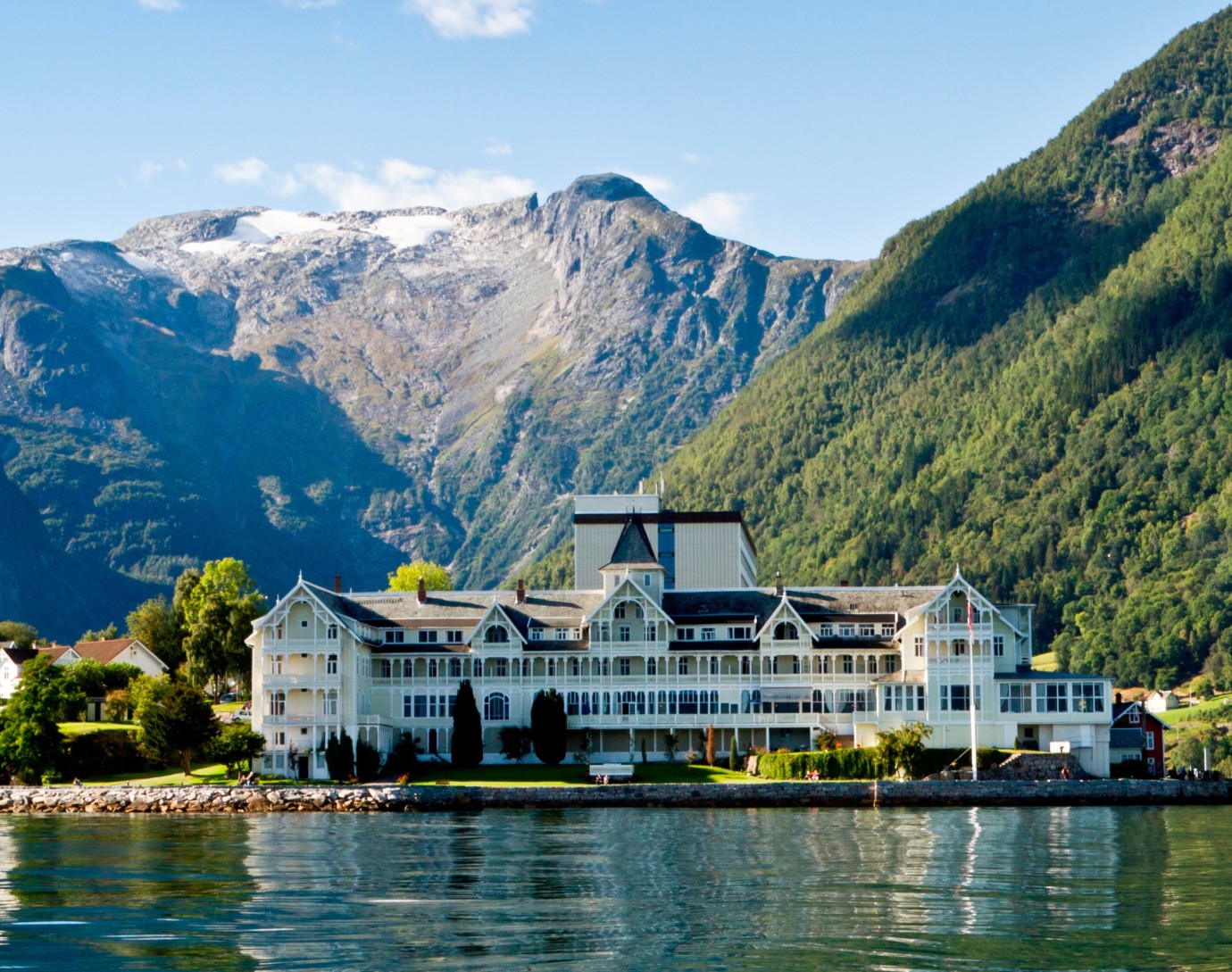 Kvikne's Hotel, Hauptgebäude mit Fjordsicht