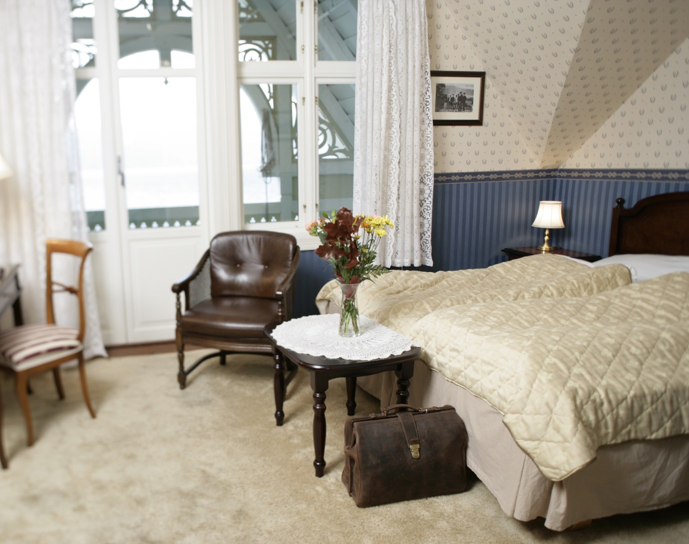 Kviknes Hotel - Fjordblick, historisches Gebäude